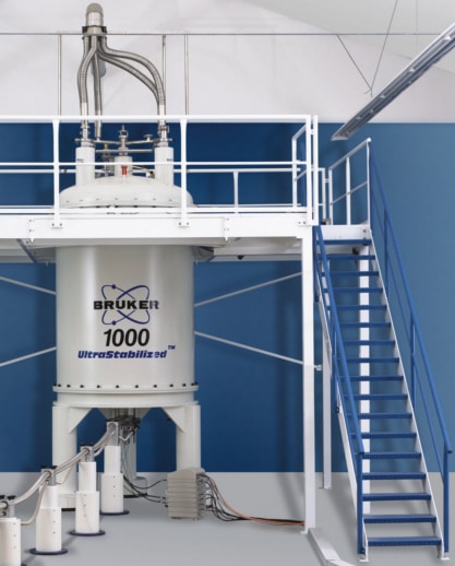 High field superconducting NMR magnet